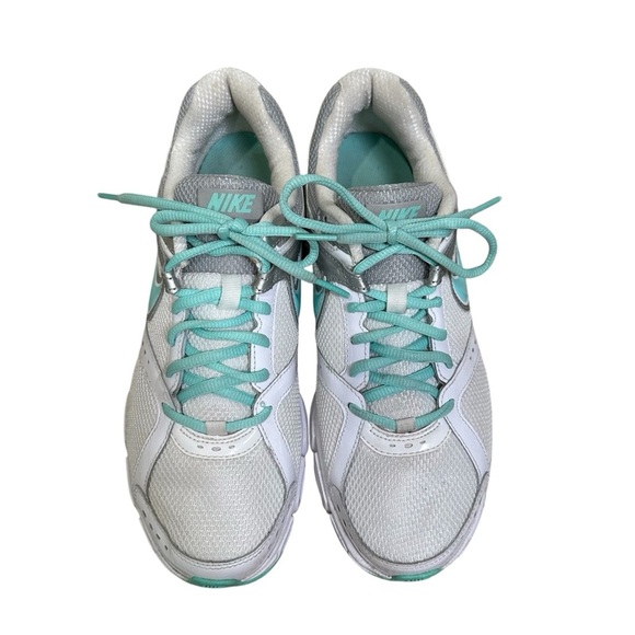 Nike Women’s 10.5 Running Shoe - Picture 8 of 12